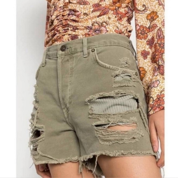 Free People Women's Maggie Denim Jean Shorts - Picture 1 of 6